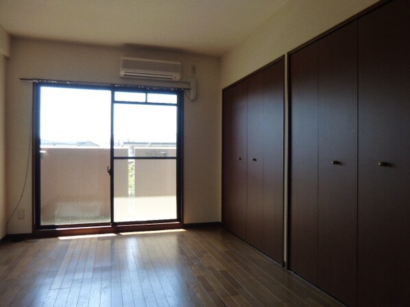 上野マンションの物件内観写真